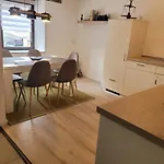 Klara *